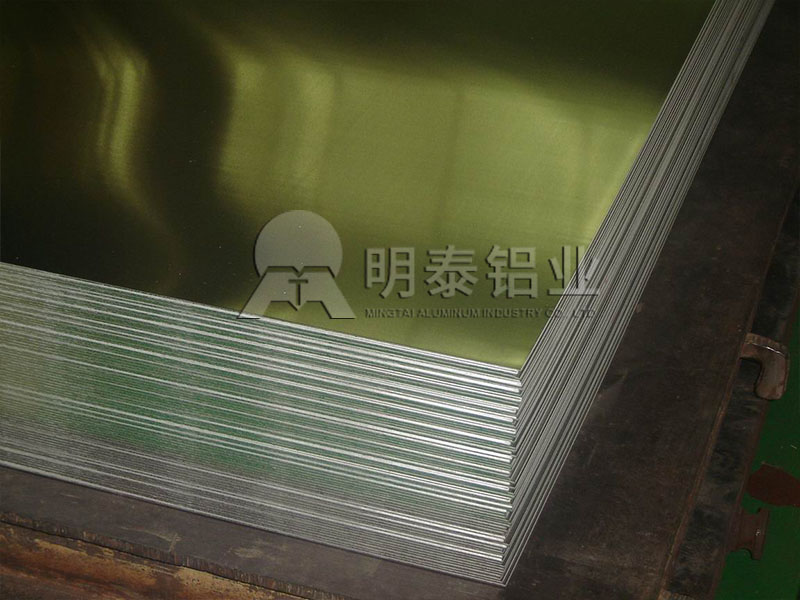 集裝箱用5083鋁板優(yōu)點(diǎn)是什么？5083鋁板價(jià)格多少？